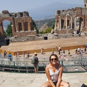 Meet your Posher, Stella